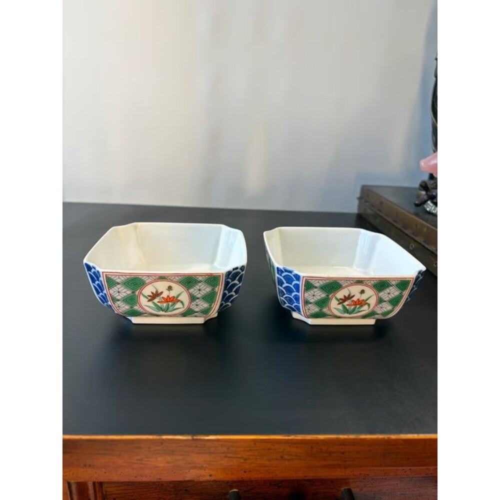 Japanese Square Bowls Pair Imari Style Green Blue Red Panels Porcelain Kakuzara